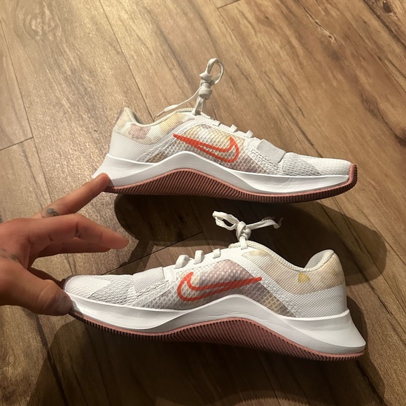 Nike Women's White and Orange Sneakers - Picture 3 of 5